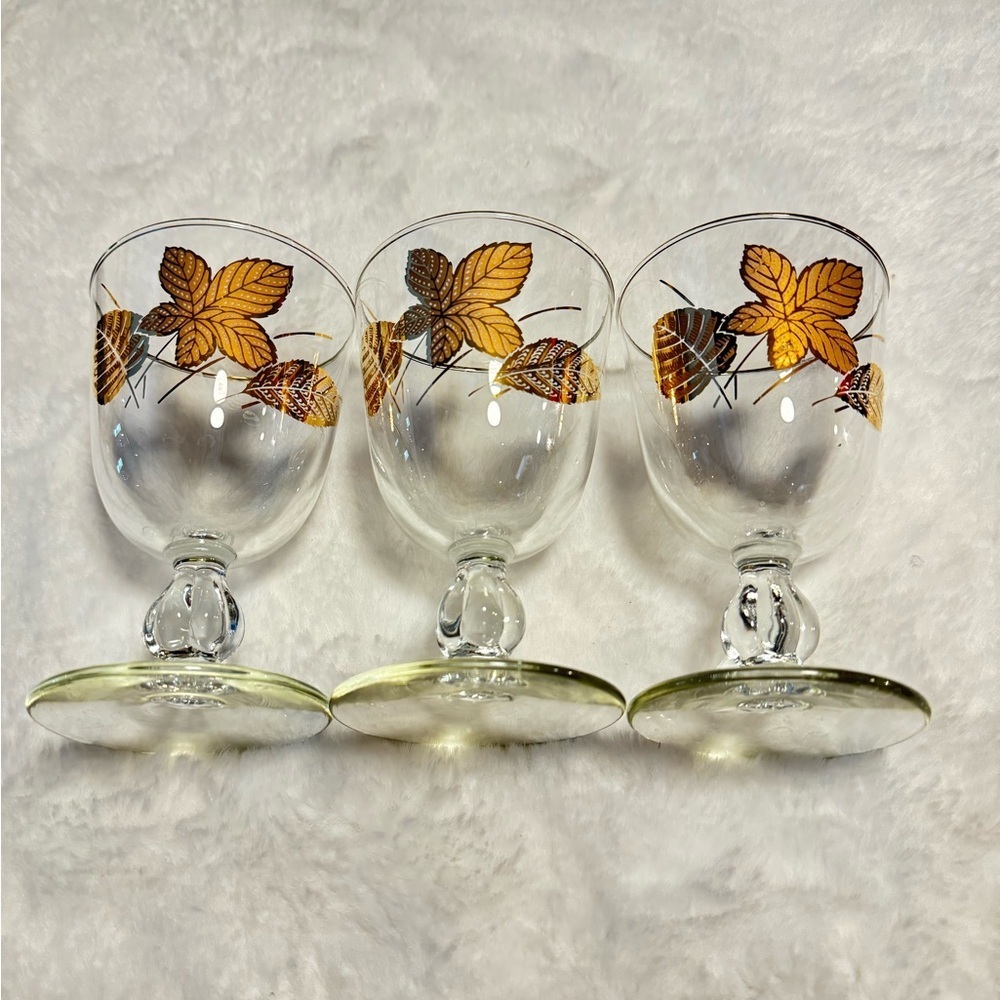 Libbey MCM Vintage Gold Leaf Stemmed Sherbet Liquor Champagne Cocktail Glasses